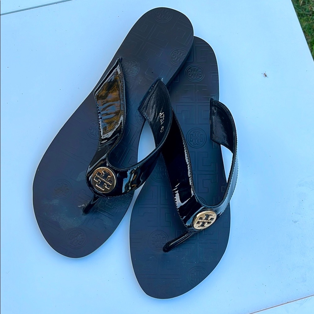 Tory Burch {Designer inspired} black sandals fit 8